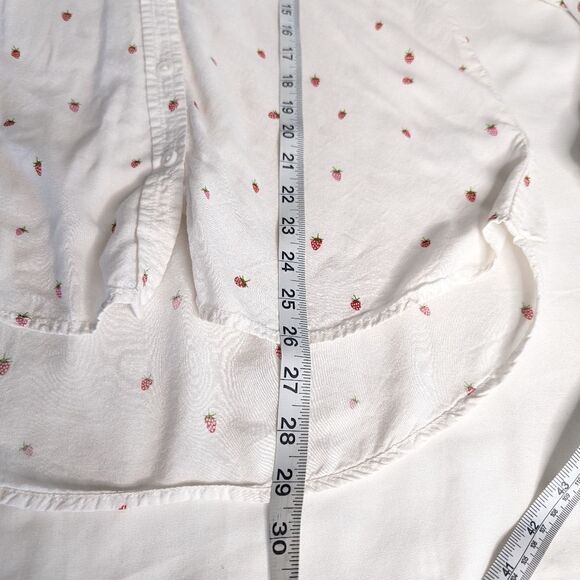 Beachlunchlounge Strawberry Button Down Shirt - Picture 9 of 9